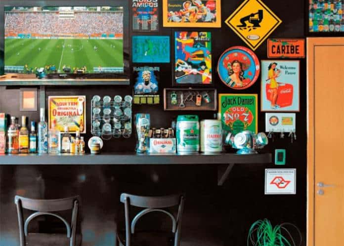 Bar em casa no cantinho com uma linda decoração
