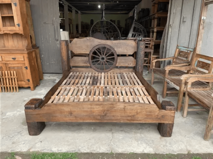 cama de madeira demolicao e1646671354776