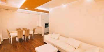 sala de estar com spots de luz