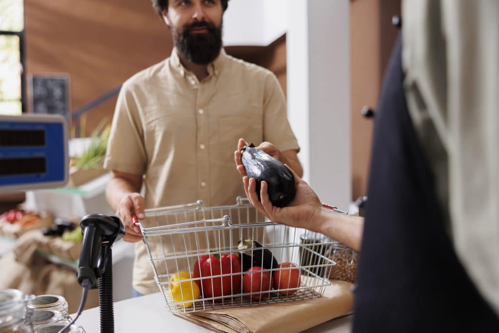Como a redução de juros afeta empréstimos e financiamentos