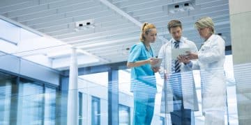 Hospitais e clínicas modernas