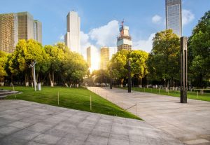 Infraestrutura pública em expansão.