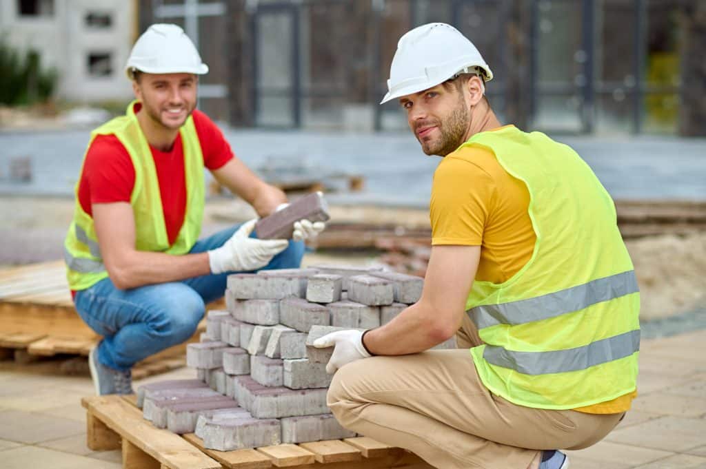 Uso de concreto reciclado e agregados sustentáveis: A solução para a construção 1 Vantagens do uso de concreto reciclado